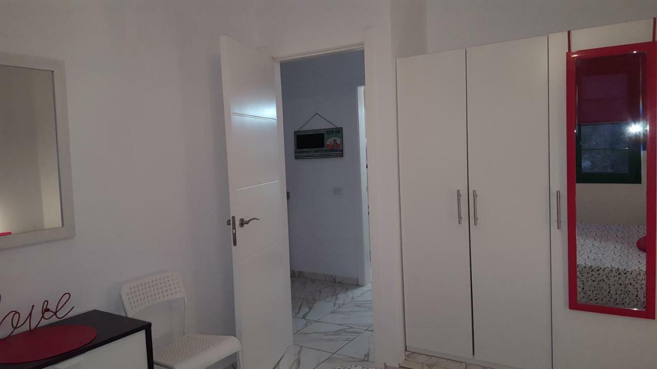 Puerta Del Sol La Rossa Apartment Caleta De Fuste Ngoại thất bức ảnh